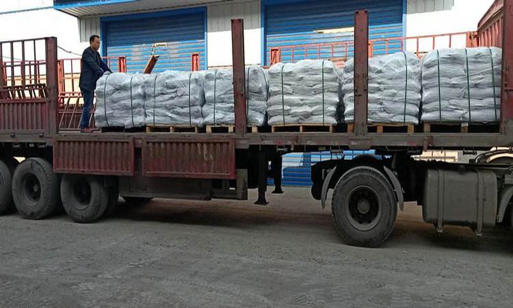 我公司濾料發貨現場